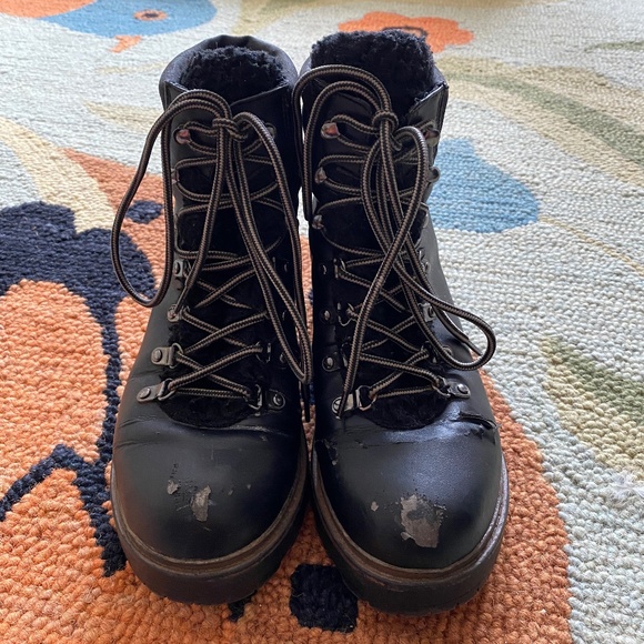 Esprit I Erica Boot I Black I ***BEAT UP*** - Picture 3 of 16